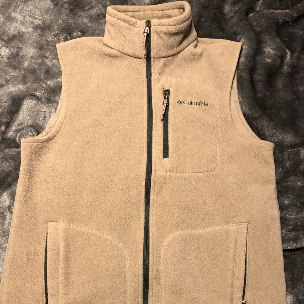 Columbia vest